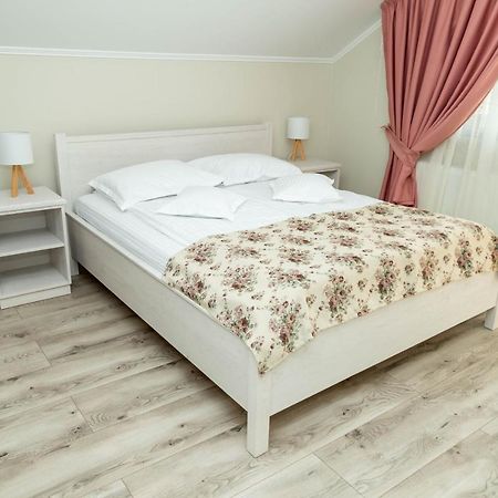Pensiunea Casablanca Reghin Ngoại thất bức ảnh