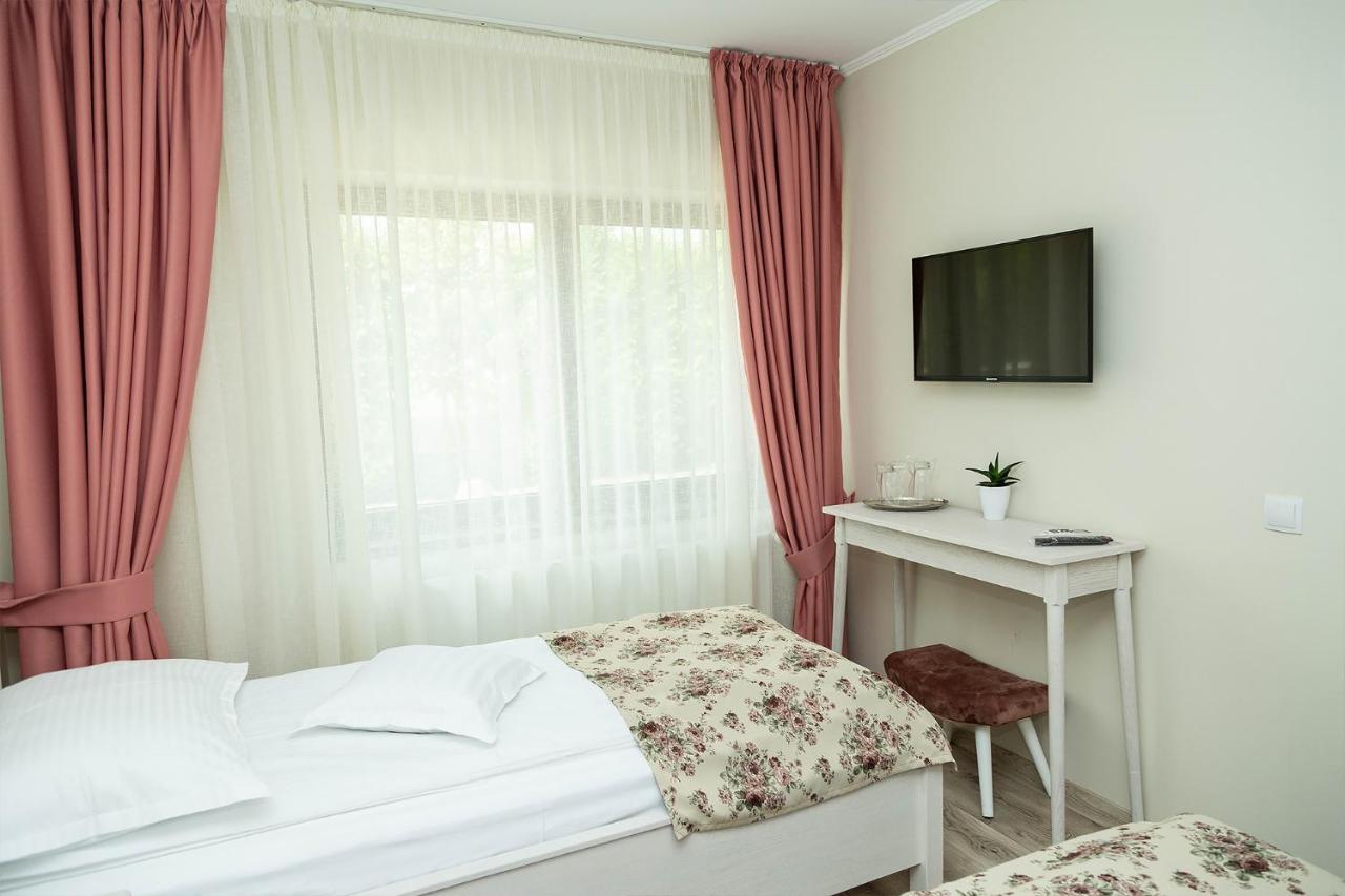 Pensiunea Casablanca Reghin Ngoại thất bức ảnh