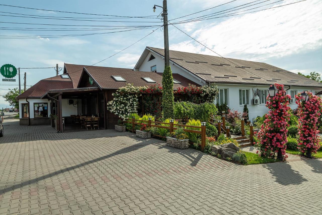 Pensiunea Casablanca Reghin Ngoại thất bức ảnh