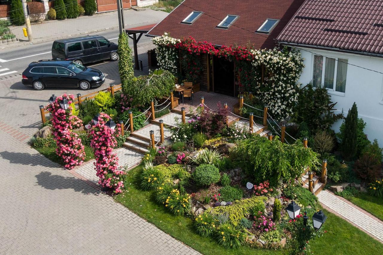 Pensiunea Casablanca Reghin Ngoại thất bức ảnh