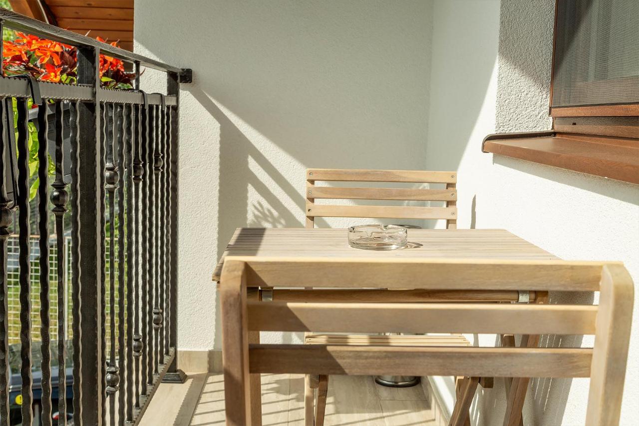 Pensiunea Casablanca Reghin Ngoại thất bức ảnh