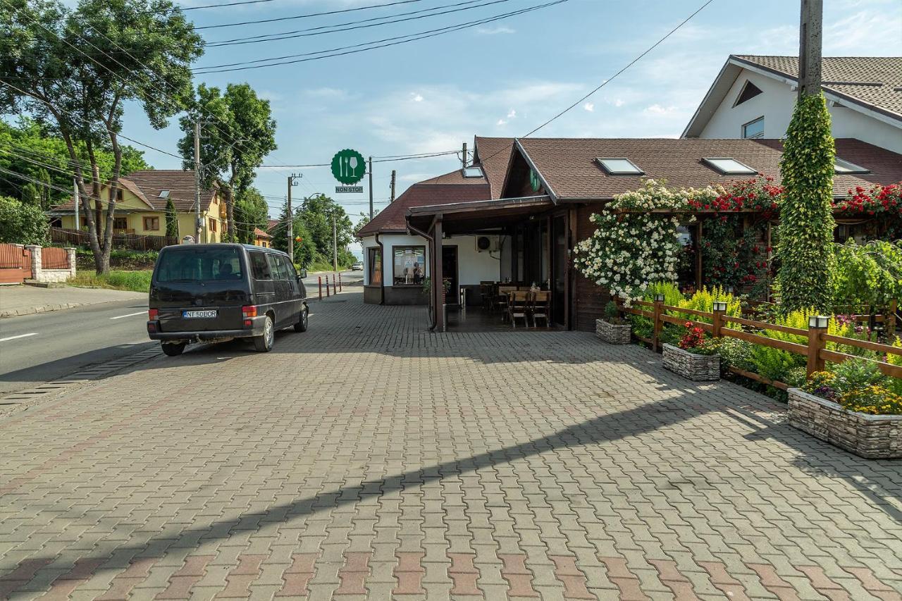 Pensiunea Casablanca Reghin Ngoại thất bức ảnh
